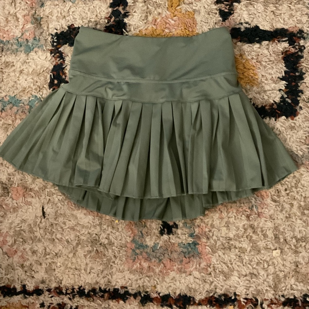 Goldhinge green Pleated Skirt